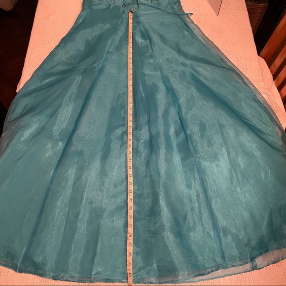 Blondie Nites By Jaslene - Picture 4 of 9